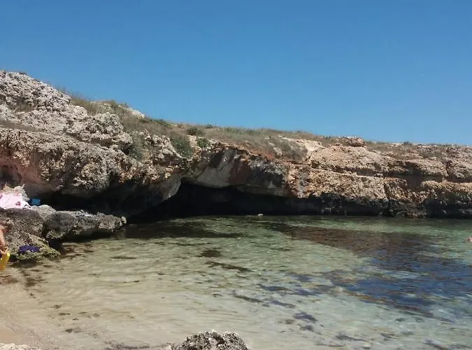 Maria Del Mar * Monopoli